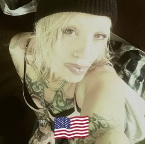 Meet your Posher, Camilla